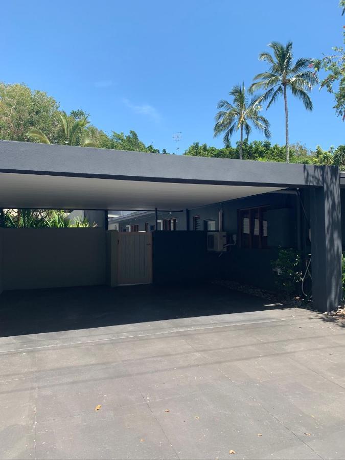 Beachside Apartment 1 With Plunge Pool Port Douglas Exterior photo
